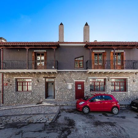 Deluxe Apartments By White Hills Arachova Exterior foto