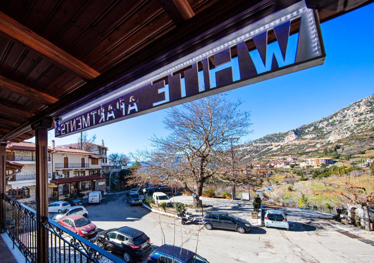 Deluxe Apartments By White Hills Arachova Exterior foto